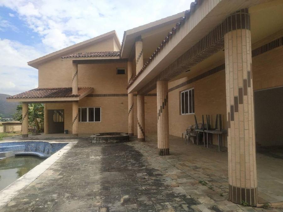 Foto Casa en Venta en altos de Guataparo, Valencia, Carabobo - U$D 570.000 - CAV168966 - BienesOnLine