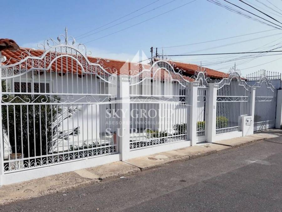 Foto Casa en Venta en Carirubana, Punto Fijo, Falcn - U$D 32.000 - CAV191617 - BienesOnLine