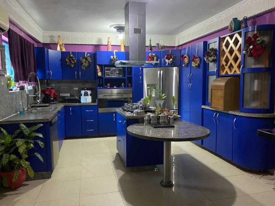 Home in Metric Way
