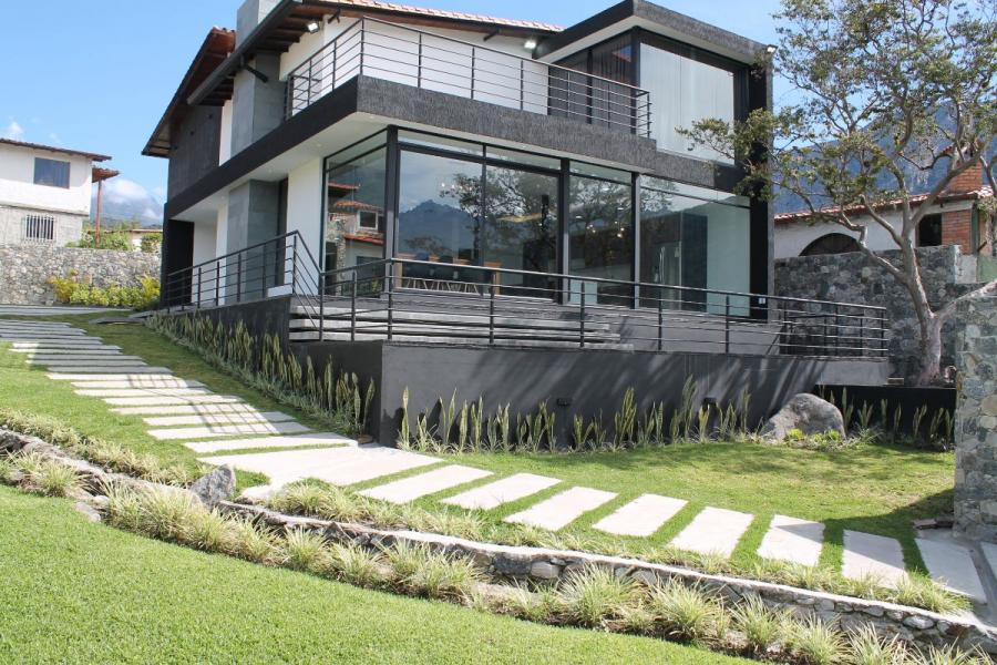Home in Metric Way