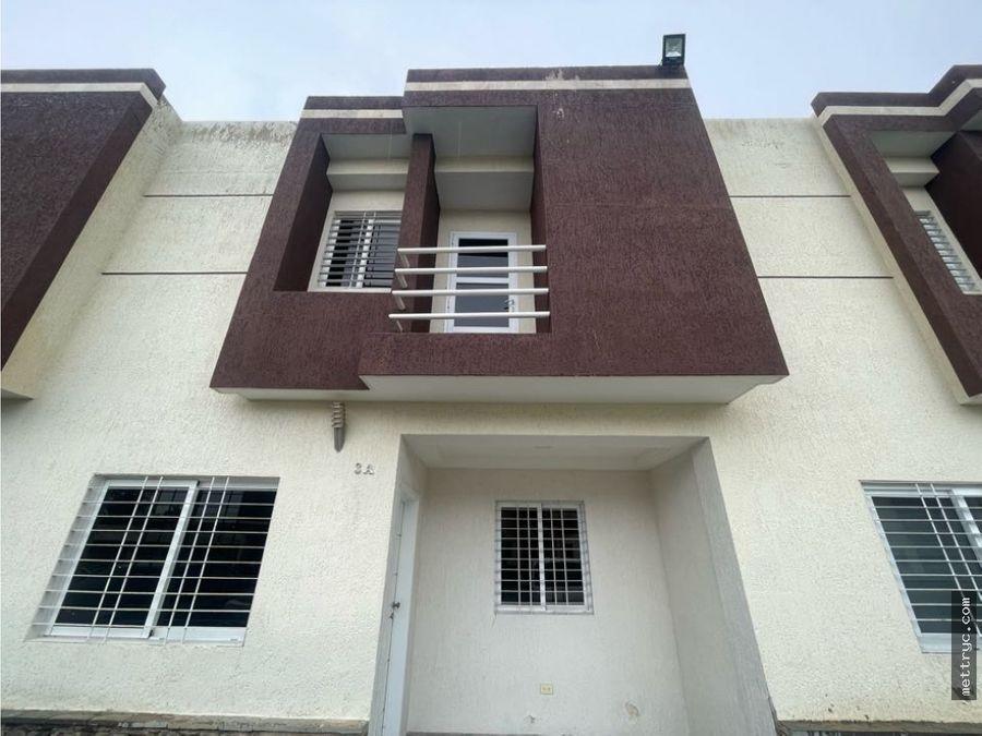 Home in Metric Way