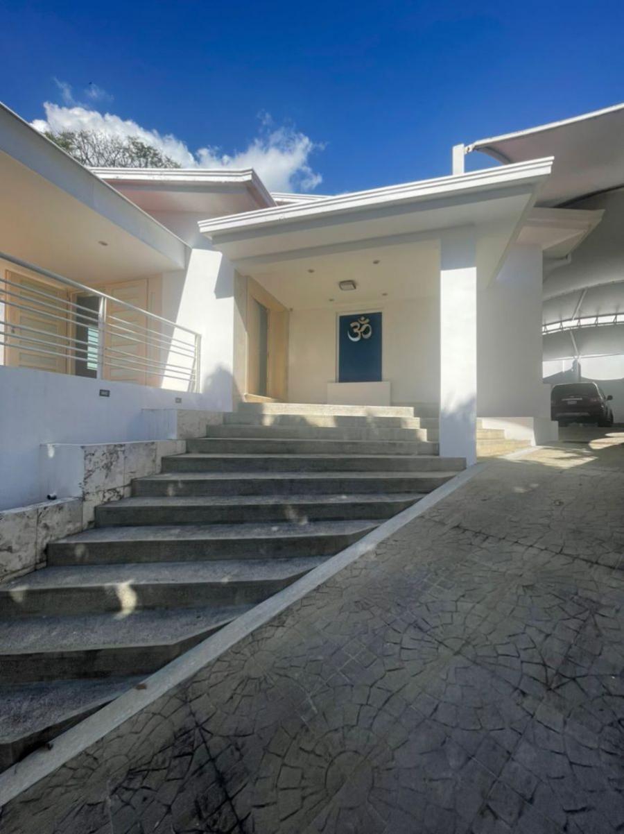 Foto Casa en Venta en Altamira, Altamira, Distrito Federal - U$D 430.000 - CAV207416 - BienesOnLine