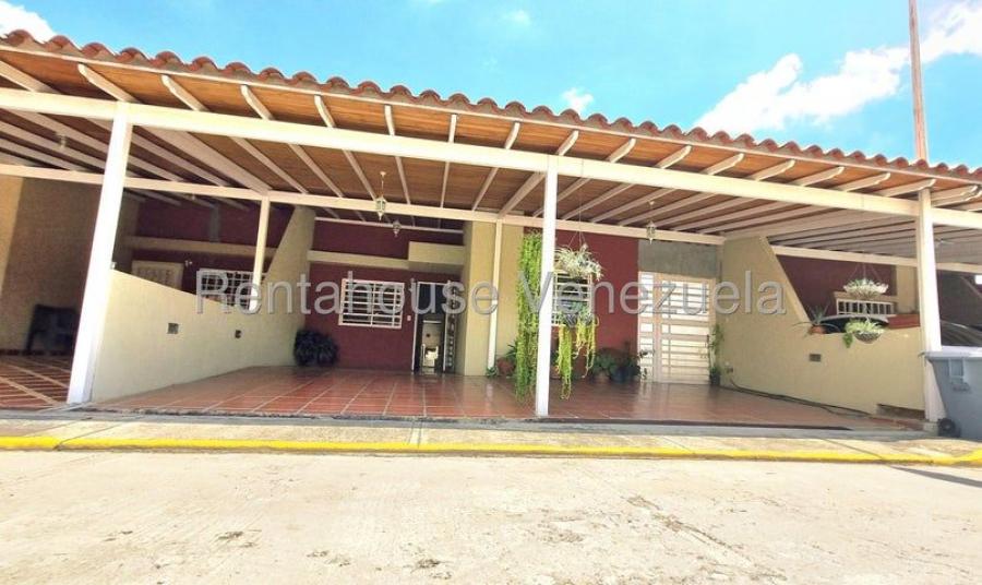 Foto Casa en Venta en Canaima 2, Guatire, Miranda - U$D 43.000 - CAV265512 - BienesOnLine