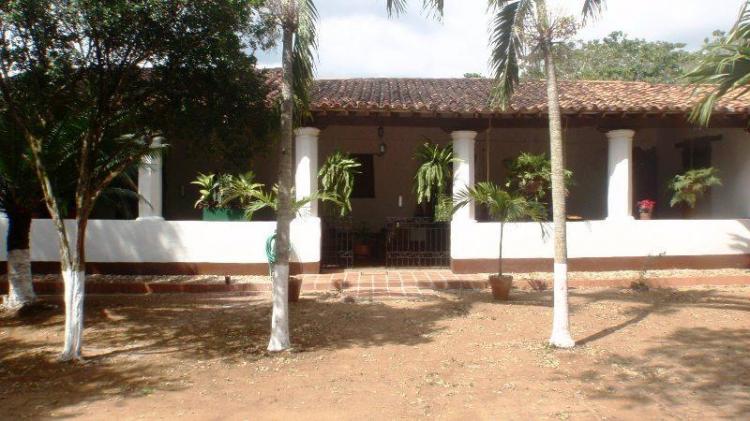 Foto Casa en Venta en Centro, Charallave, Miranda - BsF 175.963.916 - CAV50576 - BienesOnLine