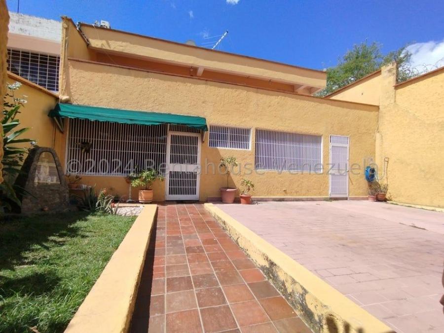 Foto Casa en Venta en el marques, Distrito Federal - U$D 230.000 - CAV225669 - BienesOnLine