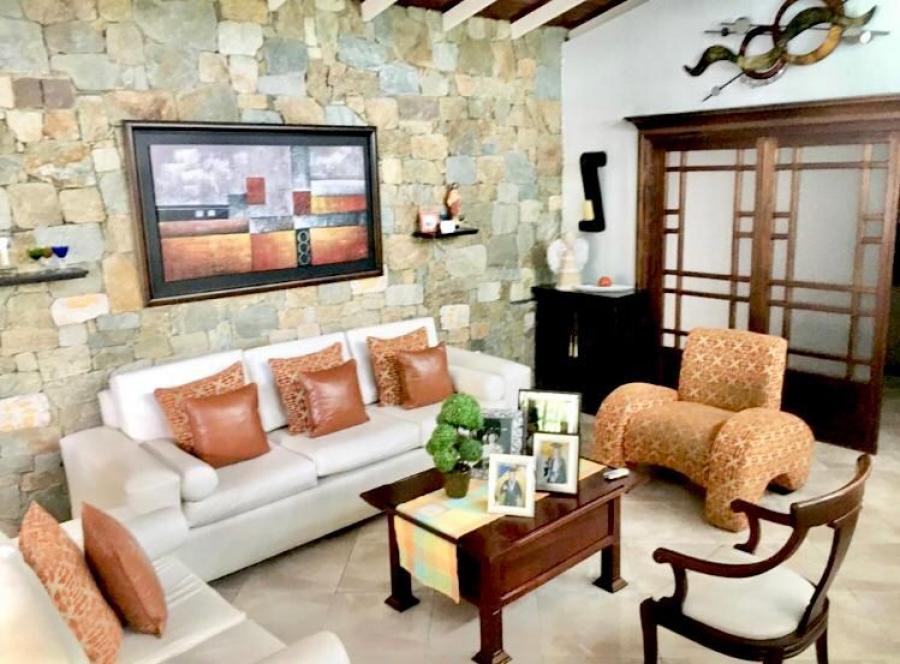 Foto Casa en Venta en Barquisimeto, Lara - U$D 180.000 - CAV169236 - BienesOnLine