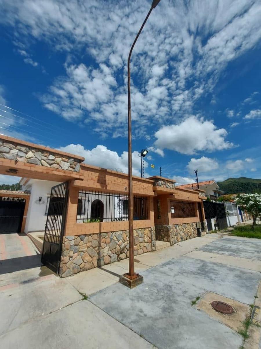 Foto Casa en Venta en TRIGAL NORTE, Valencia, Carabobo - U$D 60.000 - CAV146093 - BienesOnLine