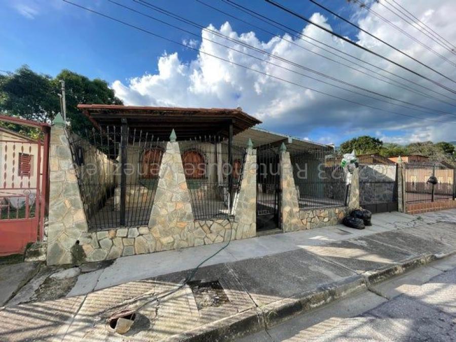 Foto Casa en Venta en Municipio Mario Briceo Iragorry, Maracay, Aragua - U$D 25.000 - CAV204775 - BienesOnLine