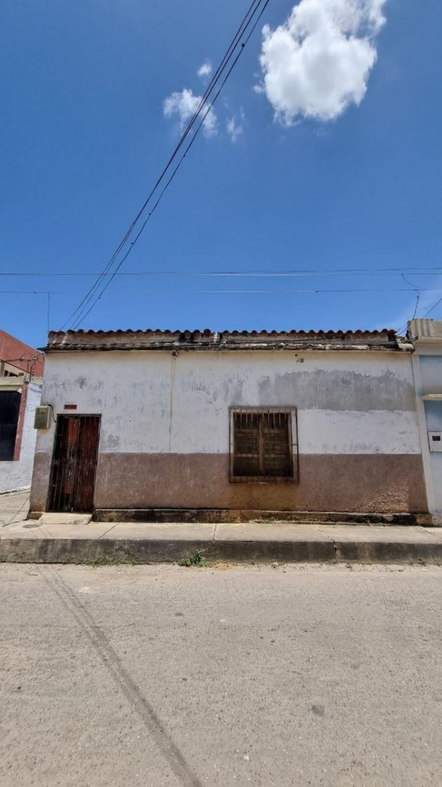 Foto Casa en Venta en La Candelaria, Valencia, Carabobo - U$D 18.000 - CAV181093 - BienesOnLine