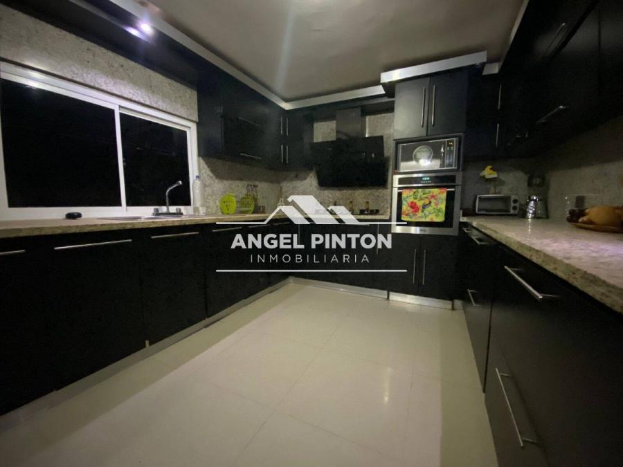 Home in Metric Way