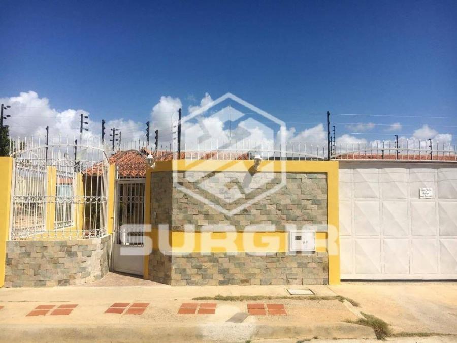 Foto Casa en Venta en Carirubana, Punto Fijo, Falcn - U$D 21.000 - CAV189582 - BienesOnLine