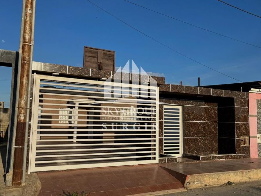 Foto Casa en Venta en Carirubana, Punto Fijo, Falcn - U$D 28.000 - CAV199408 - BienesOnLine