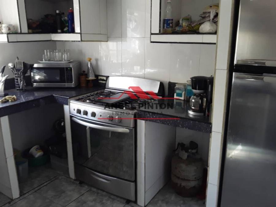 Foto Casa en Venta en Caracas, Distrito Federal - U$D 12.000 - CAV181174 - BienesOnLine