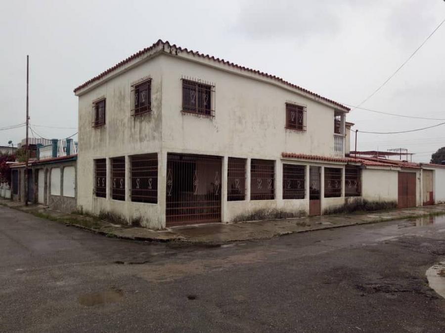 Foto Casa en Venta en Valencia, Carabobo - U$D 28.000 - CAV105631 - BienesOnLine