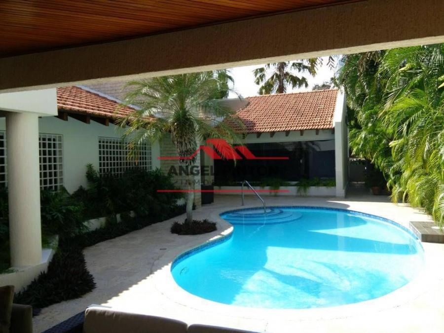 Foto Casa en Venta en Maracaibo, Zulia - U$D 500.000 - CAV184059 - BienesOnLine