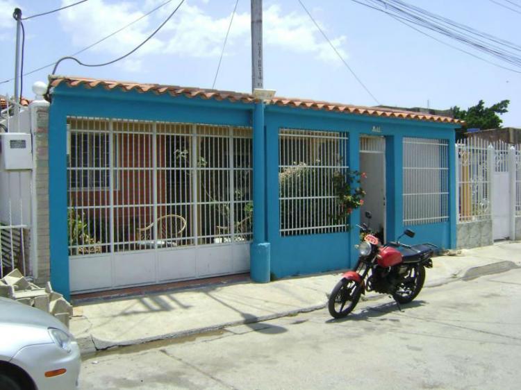 Foto Casa en Venta en Maracay, Aragua - BsF 11.000.000 - CAV64242 - BienesOnLine