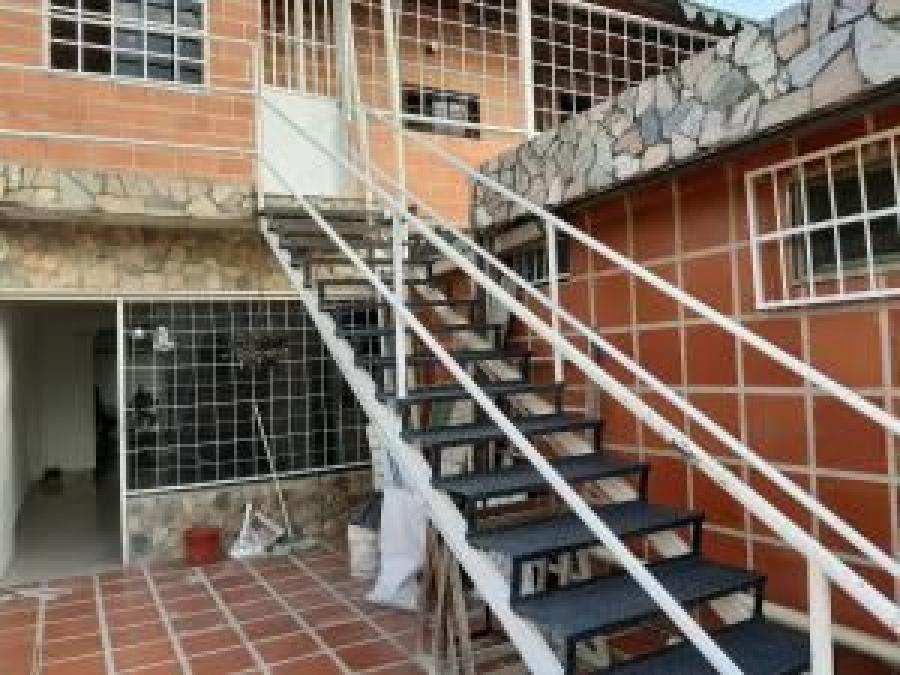 Foto Casa en Venta en Las Quintas, Naguanagua, Carabobo - U$D 30.000 - CAV135731 - BienesOnLine