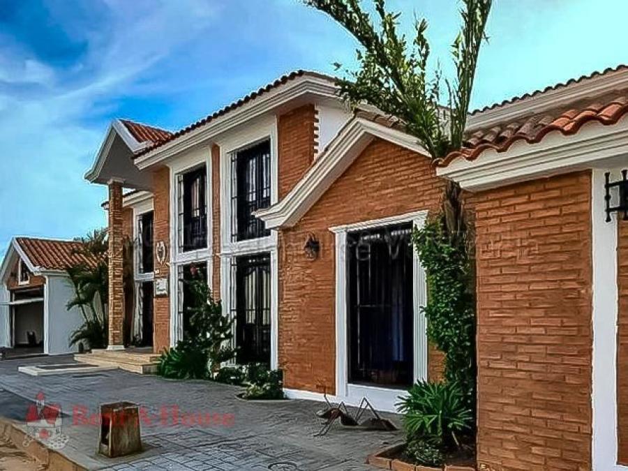 Foto Casa en Venta en punta cardon, Punto Fijo, Falcón - U$D 250.000 - CAV165625 - BienesOnLine
