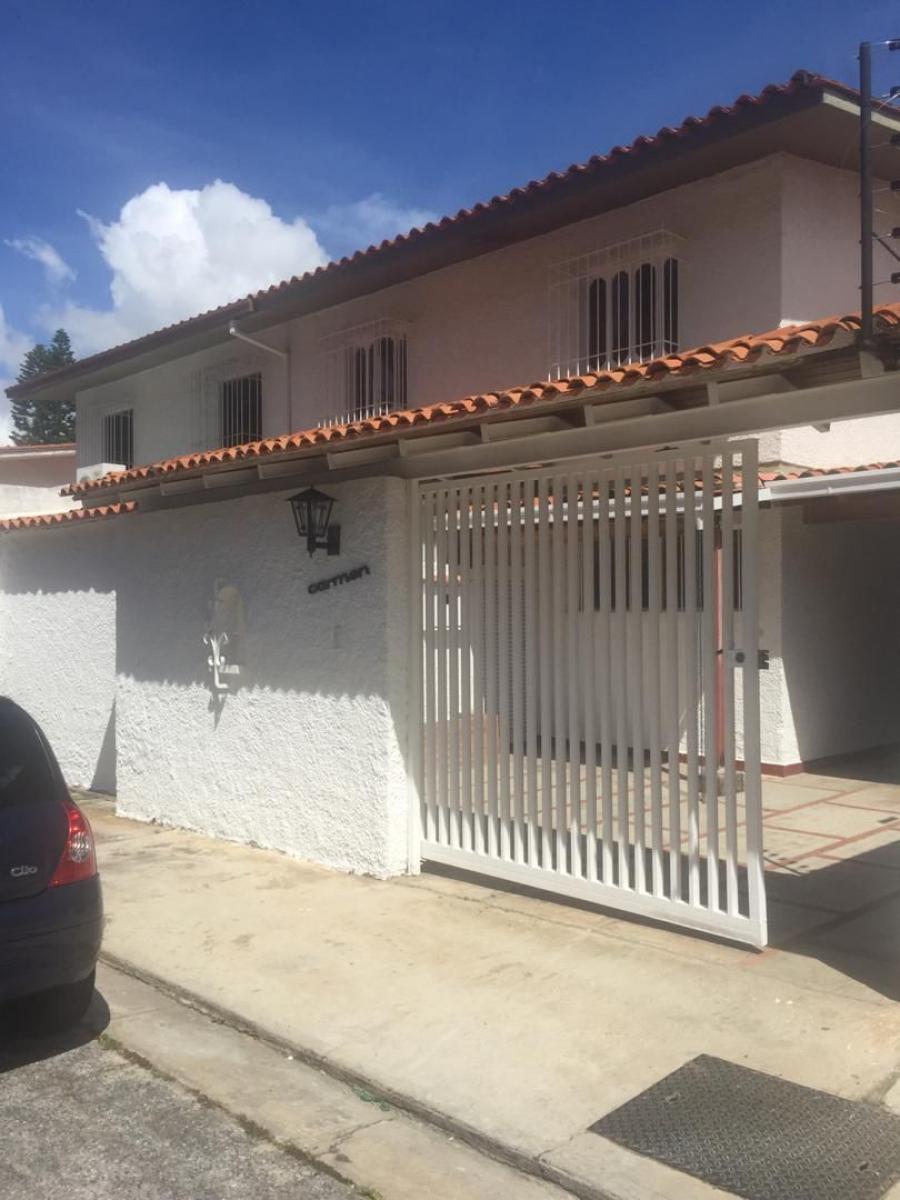Foto Casa en Venta en Alto Prado, Caracas, Distrito Federal - U$D 175.000 - CAV139543 - BienesOnLine