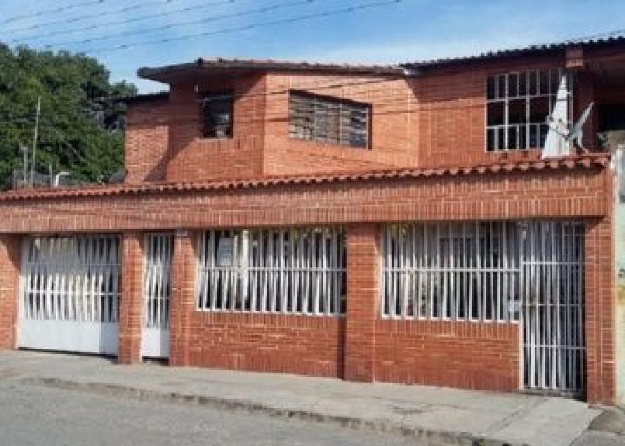 Foto Casa en Venta en Valencia, Carabobo - U$D 20.000 - CAV100354 - BienesOnLine