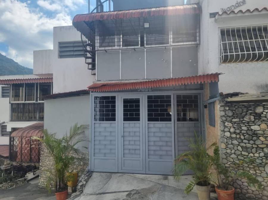 Foto Casa en Venta en San Bernardino, Distrito Federal - U$D 92.000 - CAV204794 - BienesOnLine