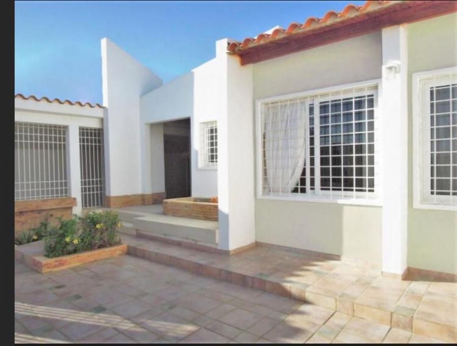 Foto Casa en Venta en Punto Fijo, Falcn - U$D 55.000 - CAV124378 - BienesOnLine
