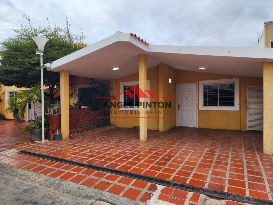 Foto Casa en Venta en CERCA DEL CENTRO COMERCIAL GALERIAS, Zulia - U$D 19.800 - CAV190799 - BienesOnLine