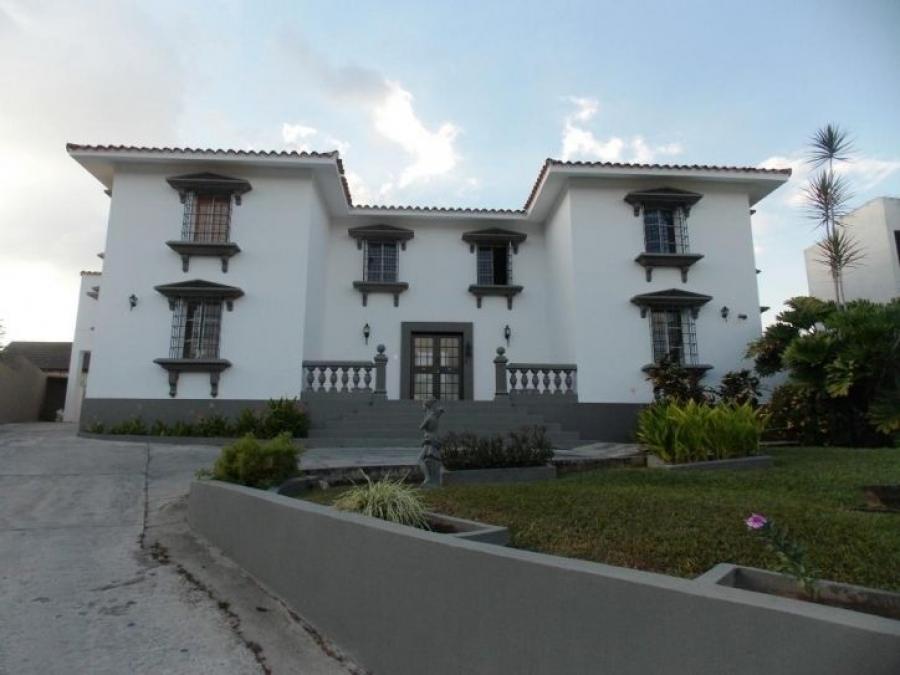 Foto Casa en Venta en GUATAPARO, Valencia, Carabobo - U$D 290.000 - CAV140928 - BienesOnLine