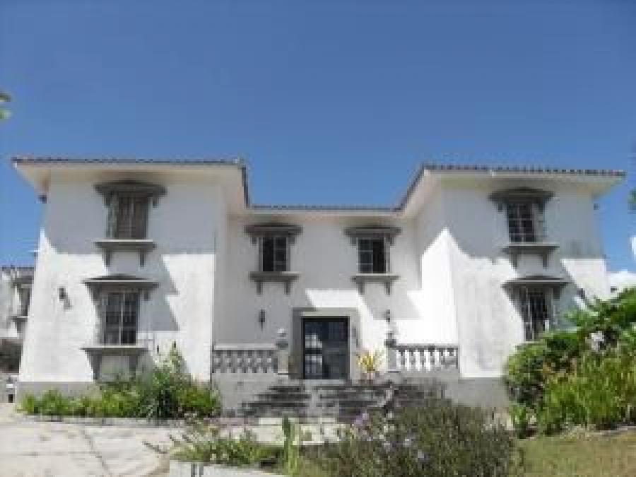 Foto Casa en Venta en Guataparo Country Club, Valencia, Carabobo - U$D 320.000 - CAV136989 - BienesOnLine