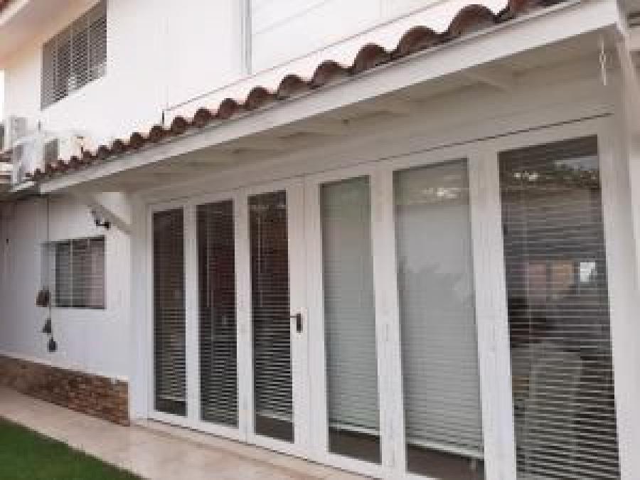 Foto Casa en Venta en La via valencia carabobo, Valencia, Carabobo - U$D 330.000 - CAV144042 - BienesOnLine