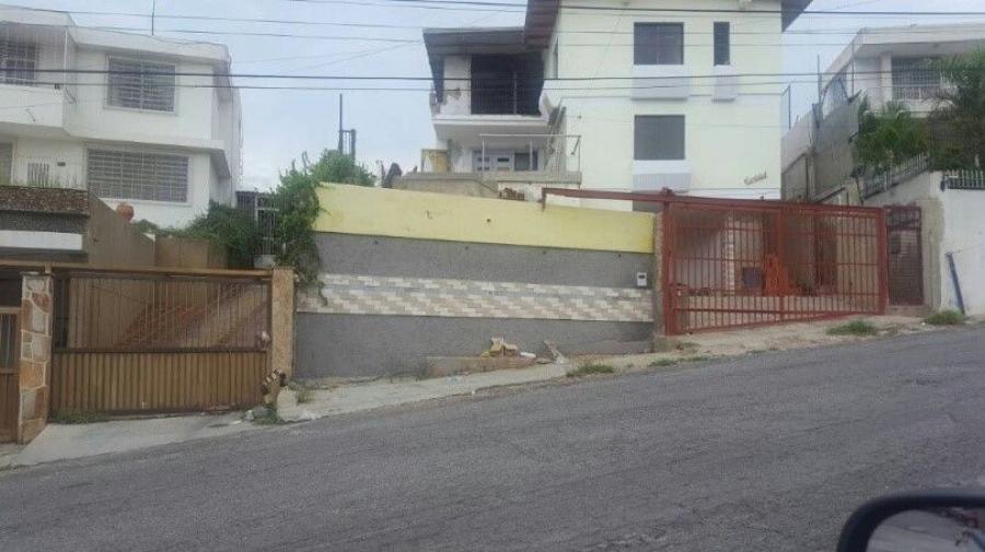 Foto Casa en Venta en Raul Leoni, Catia La Mar, Vargas - U$D 150.000 - CAV128116 - BienesOnLine