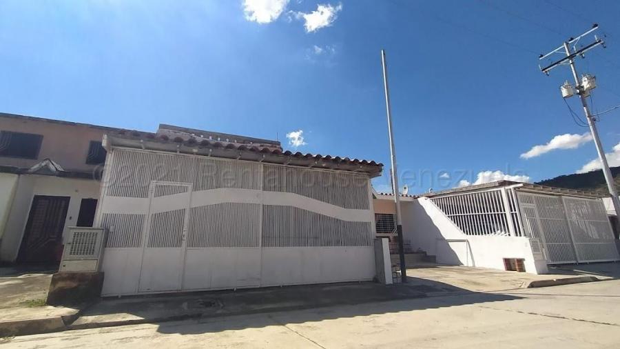 Foto Casa en Venta en Lomas de La Hacienda, Carabobo - U$D 21.000 - CAV145603 - BienesOnLine