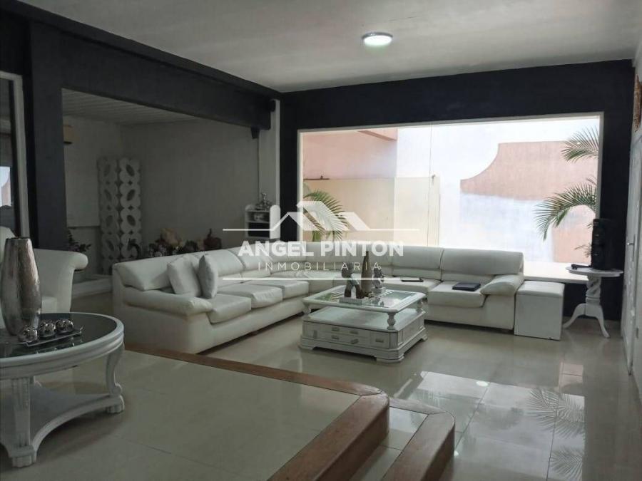 Foto Casa en Venta en Maracaibo, Zulia - U$D 119.899 - CAV198695 - BienesOnLine