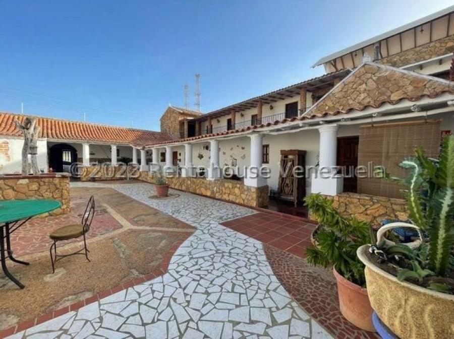 Foto Casa en Venta en Los taques, Falcn - U$D 120.000 - CAV198251 - BienesOnLine