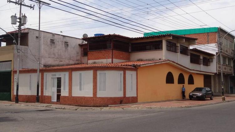 Foto Casa en Venta en Urb. San Carlos, Maracay, Aragua - BsF 750.000 - CAV36334 - BienesOnLine