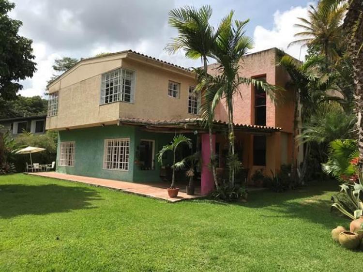 Foto Casa en Venta en Caracas, Distrito Federal - CAV110909 - BienesOnLine