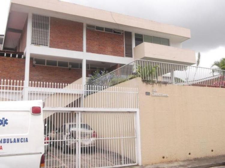 Foto Casa en Venta en Caracas, Distrito Federal - CAV107429 - BienesOnLine
