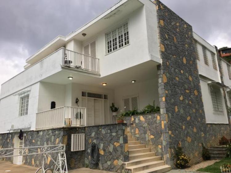 Foto Casa en Venta en Caracas, Distrito Federal - CAV107374 - BienesOnLine