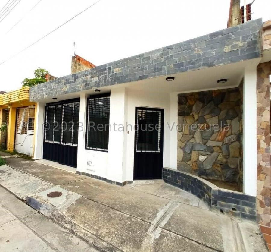 Foto Casa en Venta en Monteserino, Carabobo - U$D 34.000 - CAV220564 - BienesOnLine