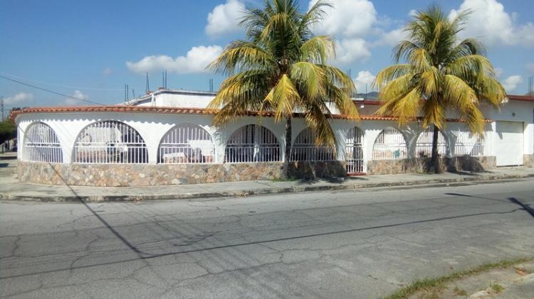 Foto Casa en Venta en San Joaqun, Carabobo - BsF 20.000 - CAV110484 - BienesOnLine