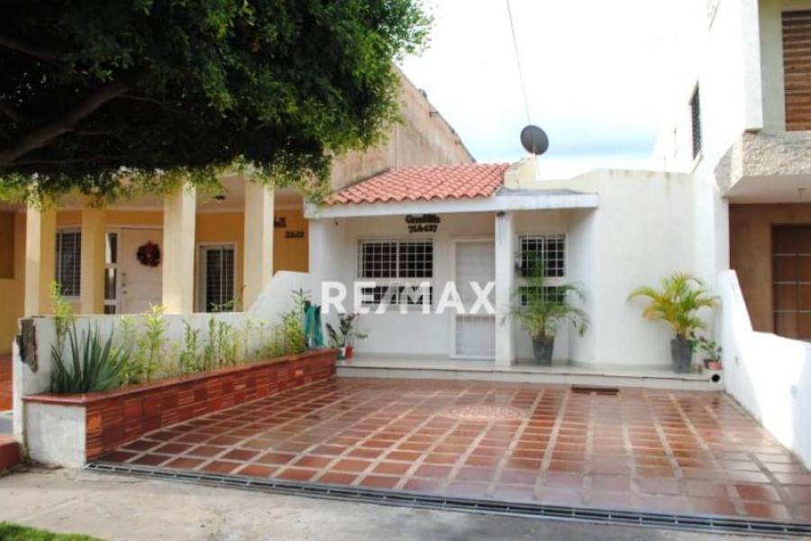 Foto Casa en Venta en Santa Fe Villas, Maracaibo, Zulia - U$D 21.000 - CAV143231 - BienesOnLine