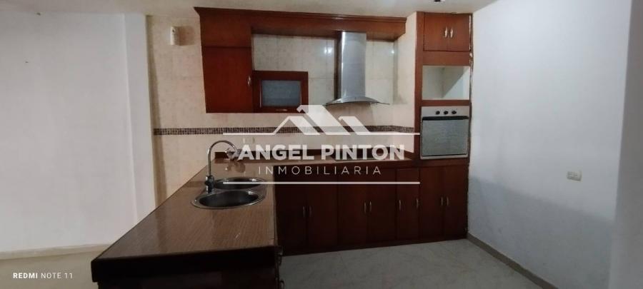 Foto Casa en Venta en Maracaibo, Zulia - U$D 11.000 - CAV199865 - BienesOnLine