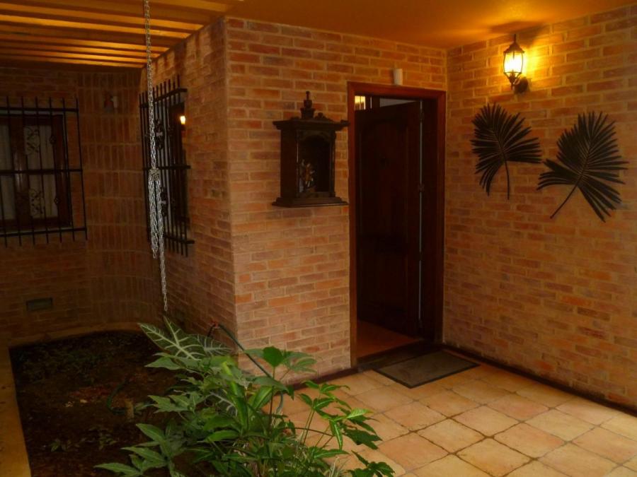 Foto Casa en Venta en Terrazas de los nisperos, Valencia, Carabobo - U$D 300.000 - CAV135044 - BienesOnLine