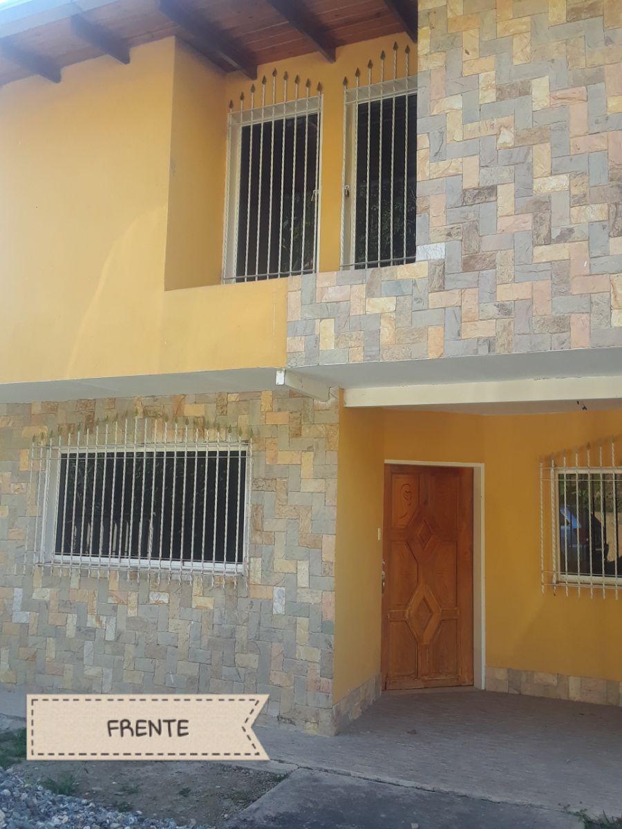 Foto Casa en Venta en Guaicaipuro, Los Teques, Miranda - U$D 30.000 - CAV126673 - BienesOnLine