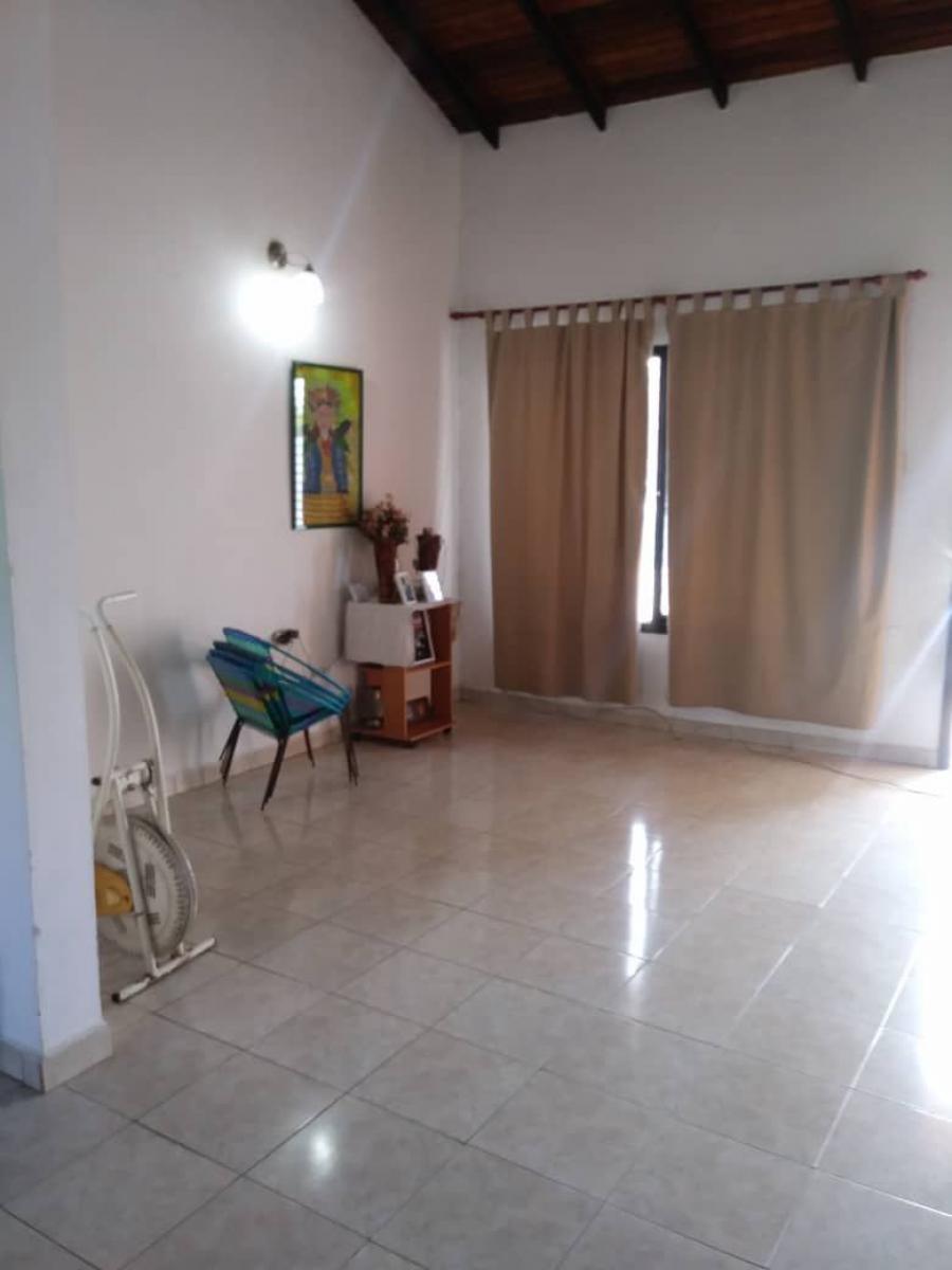 Foto Casa en Venta en Guanare, Guanare, Portuguesa - U$D 25.000 - CAV165702 - BienesOnLine