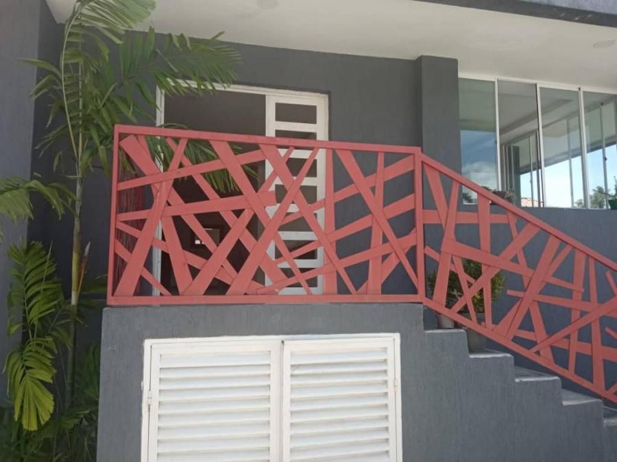 Home in Metric Way