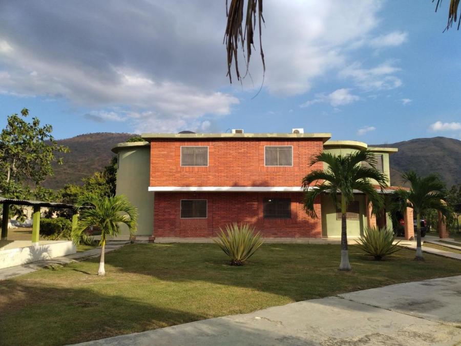 Foto Casa en Venta en Vigirima, Carabobo - U$D 500.000 - CAV138424 - BienesOnLine