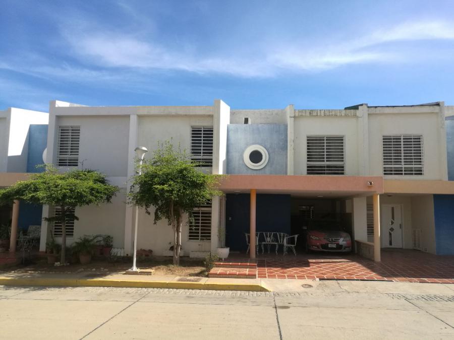 Foto Casa en Venta en Maracaibo, Zulia - U$D 25.000 - CAV143012 - BienesOnLine