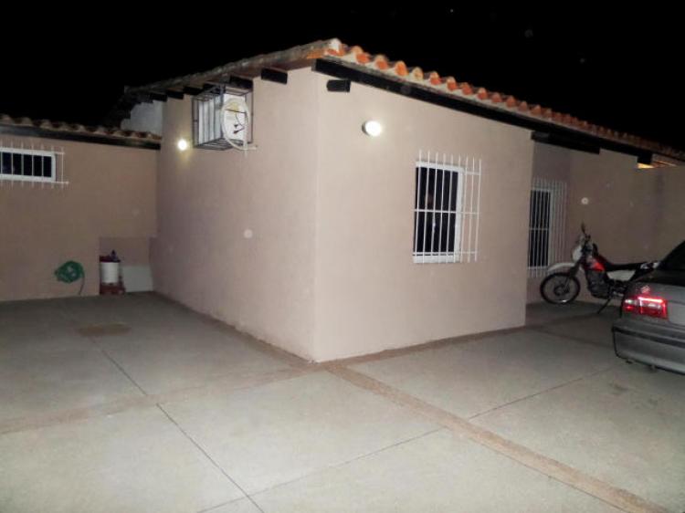 Foto Casa en Venta en Maracay, Aragua - BsF 10.000.000 - CAV62049 - BienesOnLine
