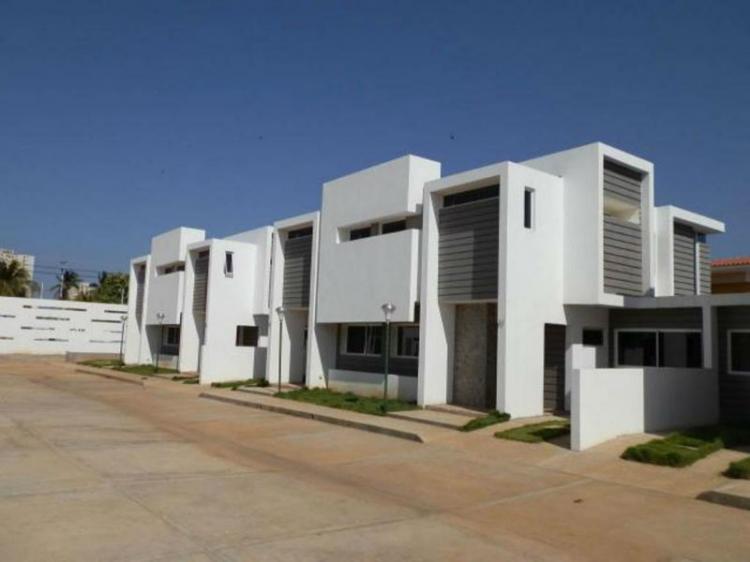 Foto Casa en Venta en Lago Mar Beach, Maracaibo, Zulia - BsF 3.400.000 - CAV49372 - BienesOnLine